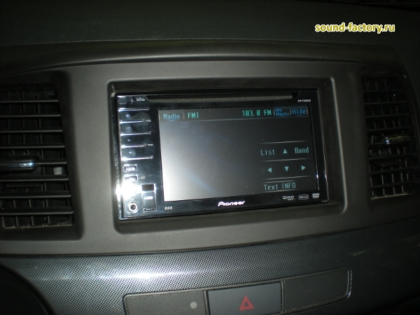 Уставновка: Автомагнитола в Mitsubishi Lancer X Установка: Автомагнитола в Mitsubishi Lancer X